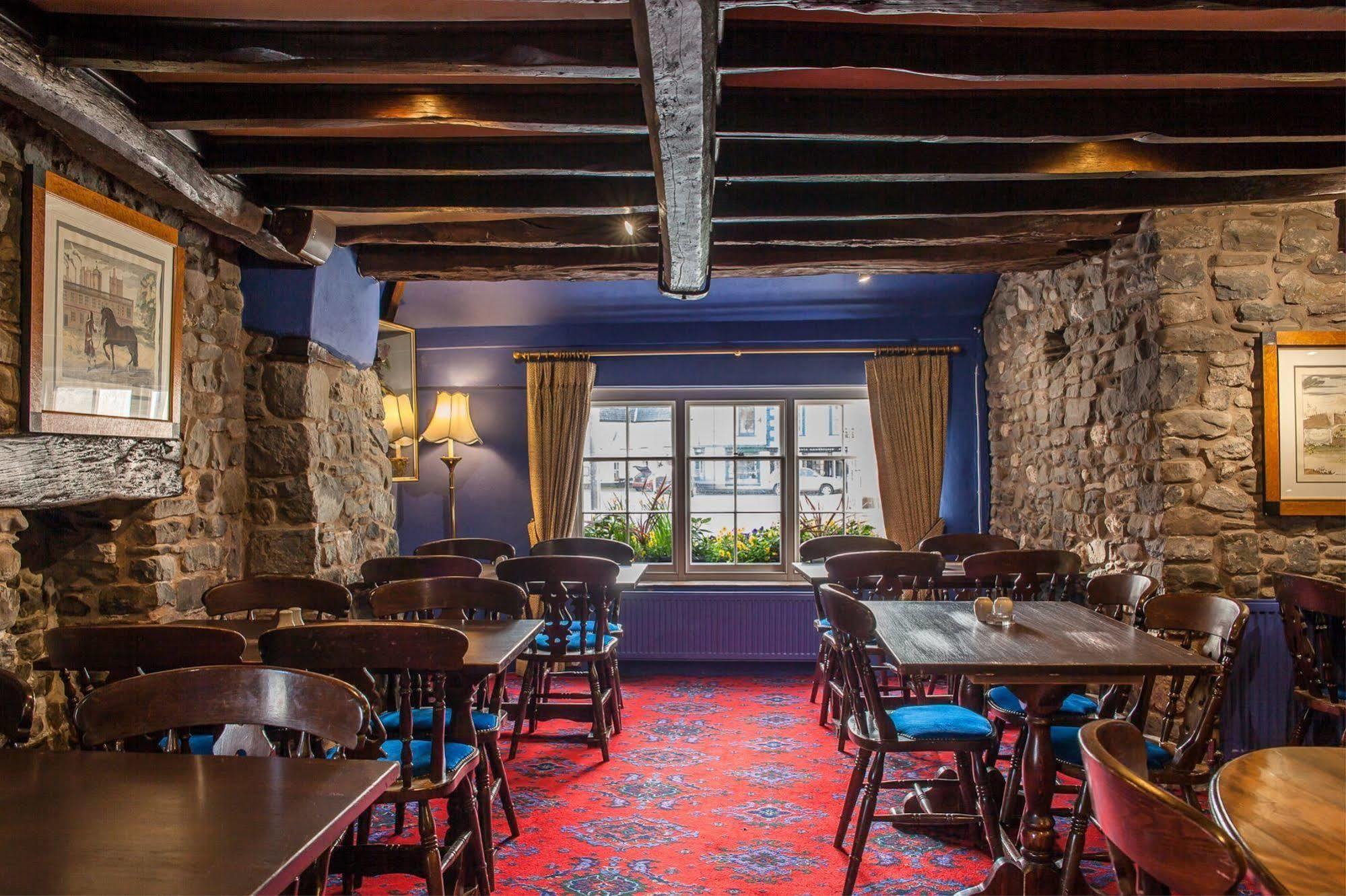 מלון לאנדוברי The King'S Head מראה חיצוני תמונה